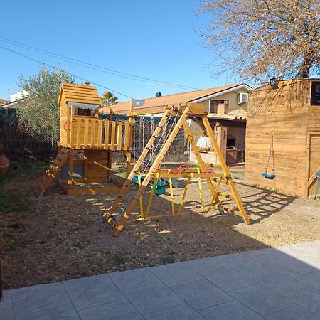 Piscina De Sal Barbacoa Wifi, Parking Gratis, 3 Min Pga Casa El Roble Villa Херона Екстериор снимка