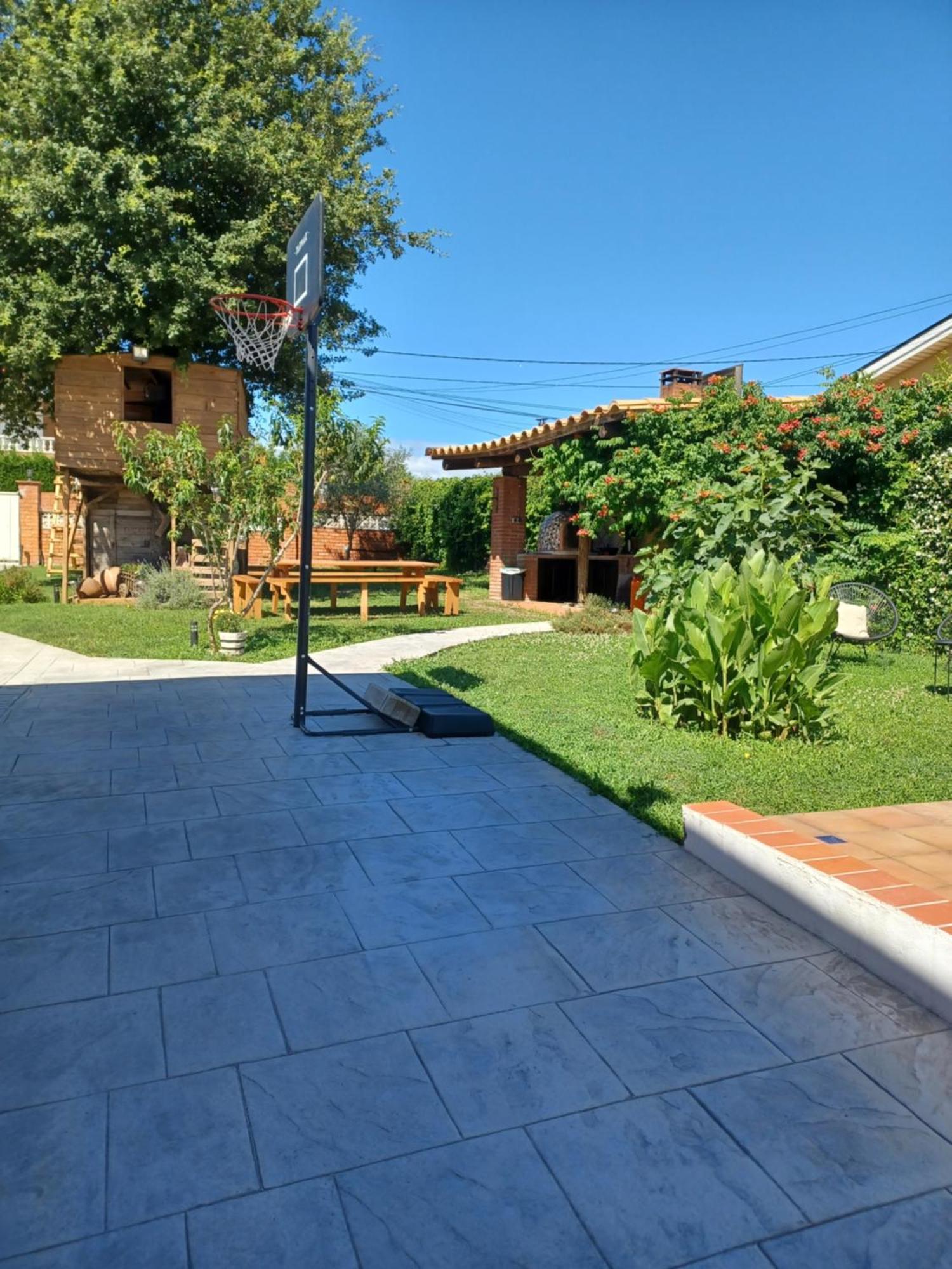 Piscina De Sal Barbacoa Wifi, Parking Gratis, 3 Min Pga Casa El Roble Villa Херона Екстериор снимка